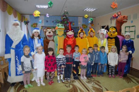 Новорічні ранки у дошкільних групах "Вулик"