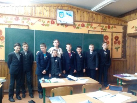 7-В