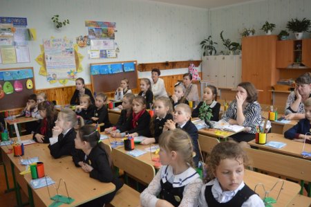 Засідання наукового товариства у початковій школі