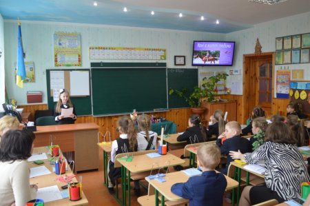 Засідання наукового товариства у початковій школі