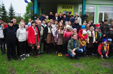 Пластуни на окружному Святі Весни