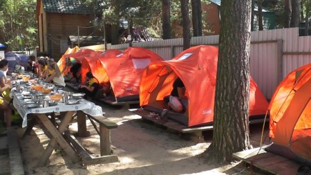 Перший день роботи англомовного табору "Поліглот" для учнів 6-9 класів