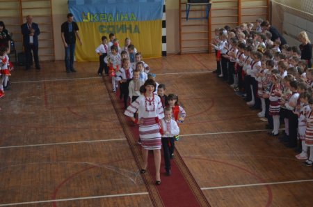 ПАРАД ВИШИВАНОК