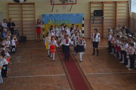 ПАРАД ВИШИВАНОК