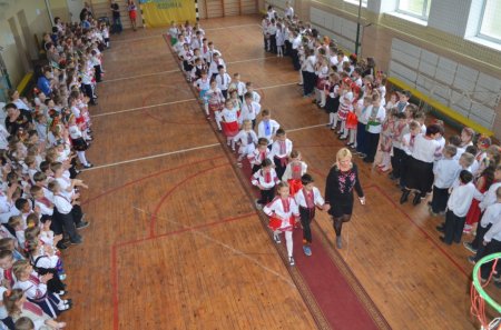 ПАРАД ВИШИВАНОК