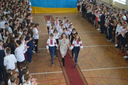 ПАРАД ВИШИВАНОК