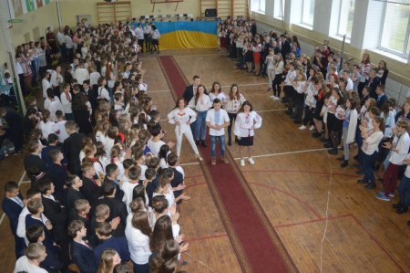 ПАРАД ВИШИВАНОК