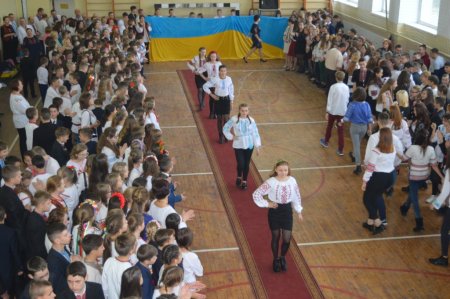ПАРАД ВИШИВАНОК