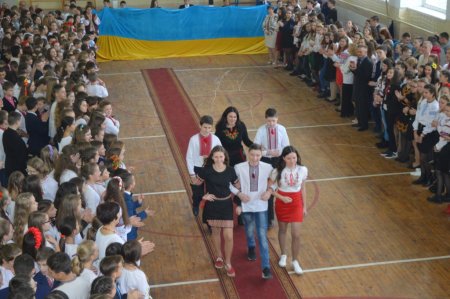 ПАРАД ВИШИВАНОК