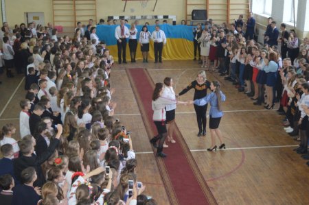 ПАРАД ВИШИВАНОК
