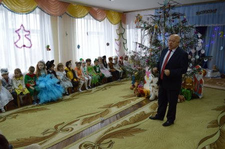 Новорічні ранки у дошкільних групах «Вулик» 