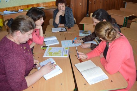 Практичні заняття для учителів початкової школи продовжуються