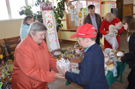 Акція «Допоможи допомагати».