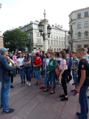 Подорож до міста Леву - Львову