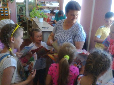Екскурсія до бібліотеки