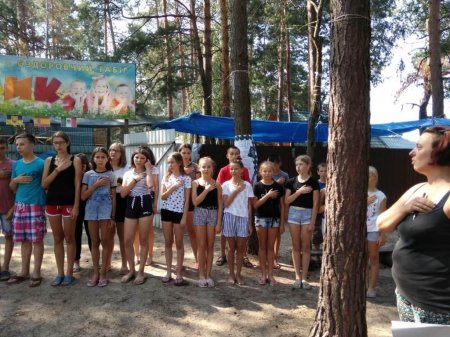 Перший день роботи літнього наметового  англомовного табору "Поліглот" для учнів 5-9 класів