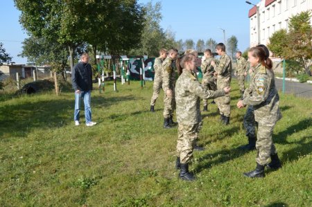 Заняття з рукопашного бою
