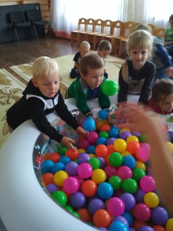 Ігри в басейні