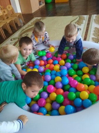 Ігри в басейні