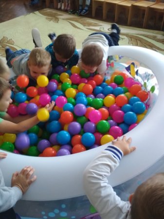 Ігри в басейні
