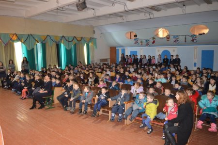 Лялькова вистава на Миколая