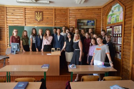Зустріч з волонтеркою