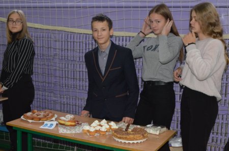 Благодійний ярмарок