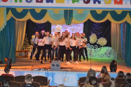 Новорічні ранки учнів 5-9 класів Новорічні ранки учнів 5-9 класів