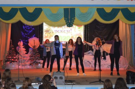 Новорічні ранки учнів 5-9 класів Новорічні ранки учнів 5-9 класів