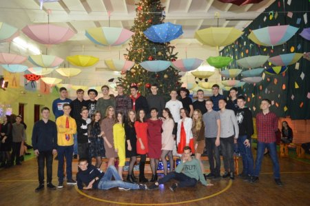 Новорічні казки випускників