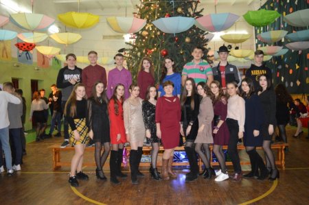 Новорічні казки випускників