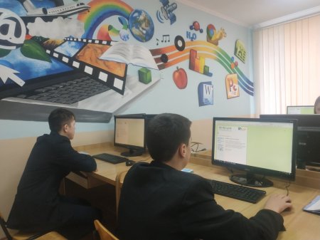 Місячник безпечного Інтернету