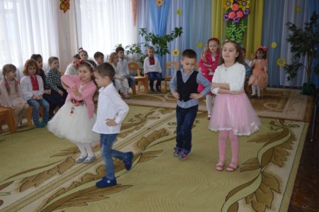 СВЯТО ВЕСНИ у дошкільних групах «Вулик»