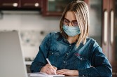 Учасники ЗНО писатимуть тести без рукавичок Учасники ЗНО писатимуть тести без рукавичок