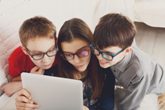 Що варто знати батькам і вчителям про соцмережі, якими користуються діти