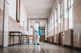 Школи зможуть працювати у «червоних» зонах