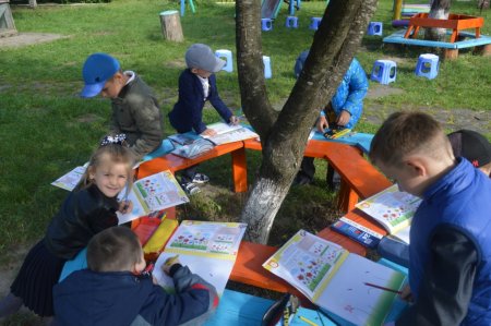 Освітній процес триває