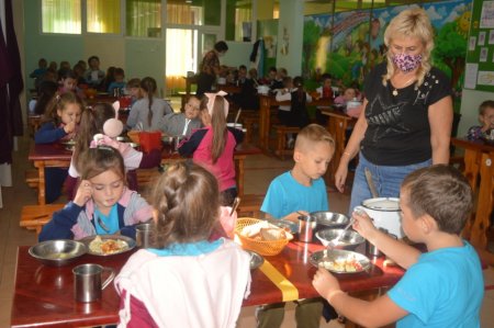 Харчування відновлено