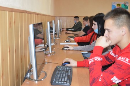 Компʼютерне тестування випускників