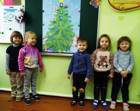 Миколая в гості дожидаємо, добрими і чемними зростаємо…