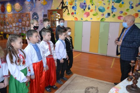   «ЩО ПРИНІС НАМ СВЯТИЙ МИКОЛАЙ»