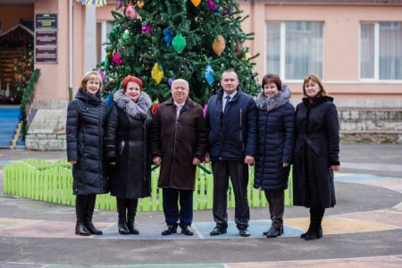 З НОВИМ РОКОМ ТА РІЗДВОМ ХРИСТОВИМ!