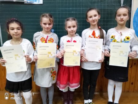 Новорічна ялинка і олімпіада "На урок"