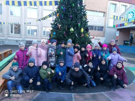 Новорічна ялинка і олімпіада "На урок"