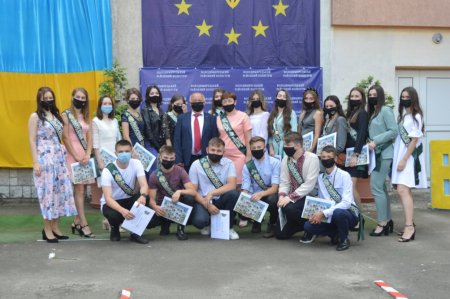 Фото ювілейних випусків