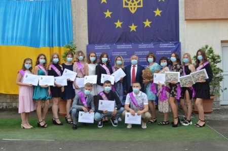 Фото ювілейних випусків