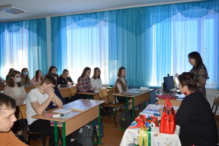 Декада української мови та літератури