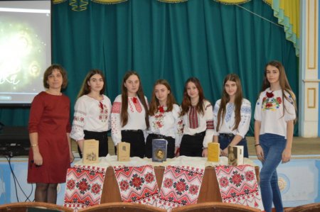 Виховна година на тему: «Сторінками життя безсмертного Кобзаря»