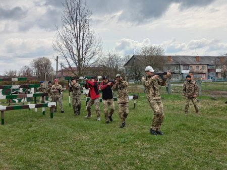 «ЗАХИСТ УКРАЇНИ»: УРОКИ НА СМУЗІ ПЕРЕШКОД