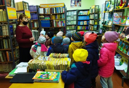 Бесіда у бібліотеці, приурочена 35-им роковинам Чорнобильської катастрофи.